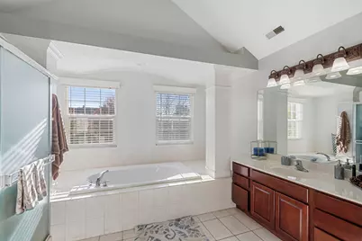 1380 Acorn Court, West Dundee, IL 60118 - Photo 14