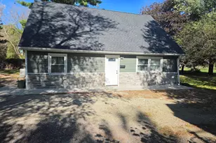 2818 Bethel Blvd, Zion, IL 60099 - Photo 1