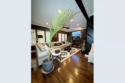 8607 S Maryland Avenue, Chicago, IL 60619 - Photo 4