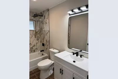 144 N Pinecrest Road, Bolingbrook, IL 60440 - Photo 8