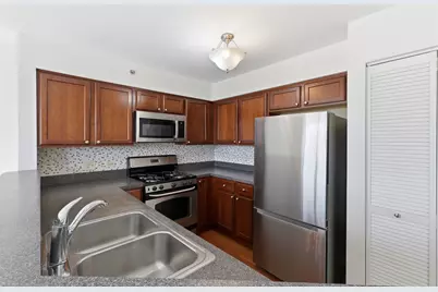 241 W Lynn Drive #6, Palatine, IL 60067 - Photo 6