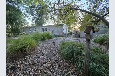 119 W Galaxy Drive, Chicago, IL 62898 - Photo 10