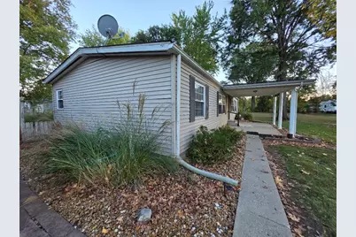 119 W Galaxy Drive, Chicago, IL 62898 - Photo 6