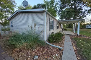 119 W Galaxy Dr, Chicago, IL 62898 - Photo 6