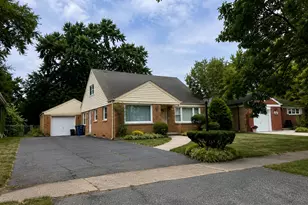 10834 S Keeler Ave, Oak Lawn, IL 60453 - Photo 2