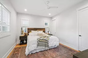 2114 W Belmont Ave, Chicago, IL 60618 - Photo 8