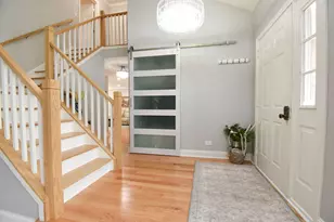 636 Stirling Ln, Prospect Heights, IL 60070 - Photo 6