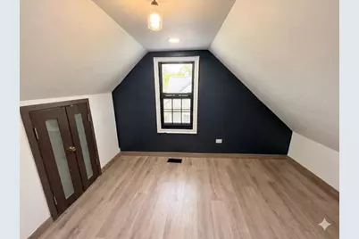 1836 Hartrey Avenue, Evanston, IL 60201 - Photo 8