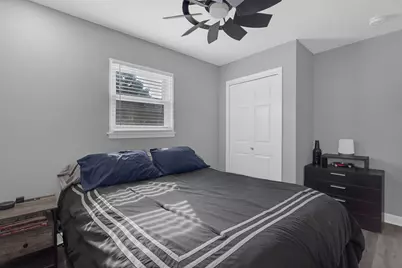 224 Redwood Avenue, Elk Grove Village, IL 60007 - Photo 14