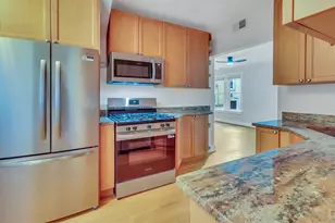 3404 N Bell Ave, Chicago, IL 60618 - Photo 6