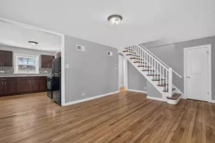 15711 Whipple Ave, Markham, IL 60428 - Photo 4