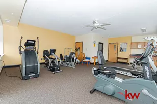 9355 Irving Park Rd, Schiller Park, IL 60176 - Photo 22