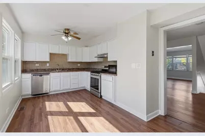1931 Farnham Court, Schaumburg, IL 60194 - Photo 10