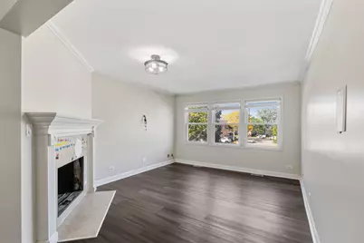 1931 Farnham Court, Schaumburg, IL 60194 - Photo 4