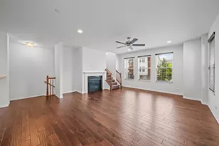 42 Marcel Ln, Schaumburg, IL 60194 - Photo 4