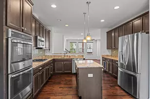 42 Marcel Ln, Schaumburg, IL 60194 - Photo 12