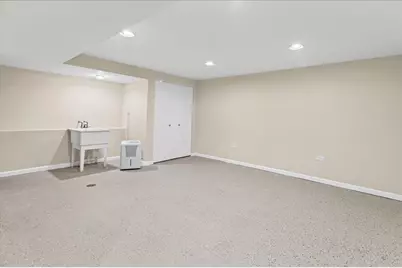 219 Lynbrook Drive, Bloomingdale, IL 60108 - Photo 30