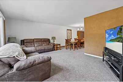 219 Lynbrook Drive, Bloomingdale, IL 60108 - Photo 22