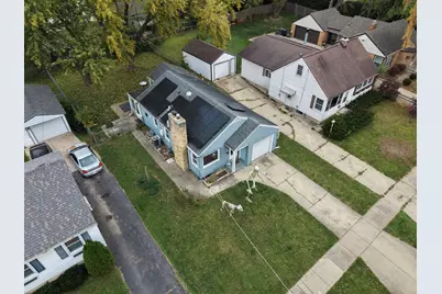 124 S Commonwealth Avenue, Elgin, IL 60123 - Photo 20