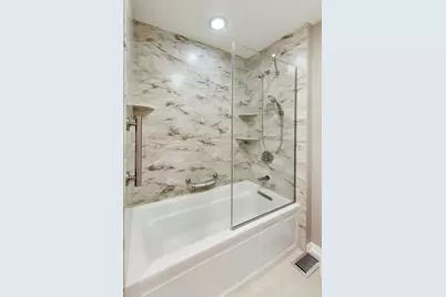 1712 Wildberry Drive #B, Glenview, IL 60025 - Photo 22
