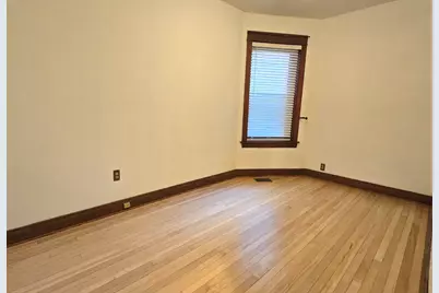 3915 N Saint Louis Avenue #1, Chicago, IL 60618 - Photo 8