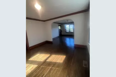 915 N Vine Street, Joliet, IL 60435 - Photo 8
