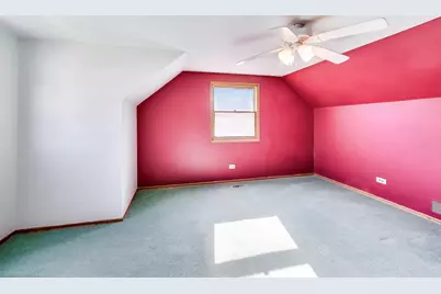 205 N Green Street, Carpentersville, IL 60110 - Photo 22