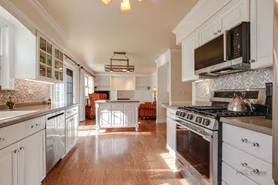 18035 W Banbury Drive, Gurnee, IL 60031 - Photo 16
