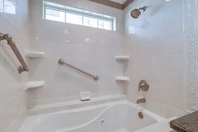 18035 W Banbury Drive, Gurnee, IL 60031 - Photo 28