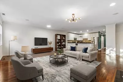 1426 N Orleans Street #202, Chicago, IL 60610 - Photo 4