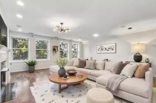 1426 N Orleans St, Chicago, IL 60610 - Photo 2