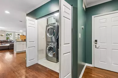 1426 N Orleans Street #202, Chicago, IL 60610 - Photo 8