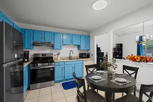 785 Margate Ln, Prospect Heights, IL 60070 - Photo 8