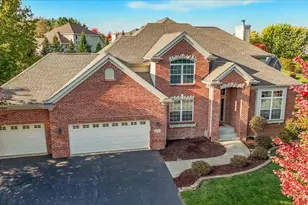 422 Maple Leaf Ln, Poplar Grove, IL 61065 - Photo 1