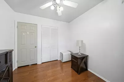 1032 Valley Stream Drive, Wheeling, IL 60090 - Photo 14