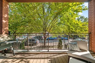 2828 N Dawson Ave, Chicago, IL 60618 - Photo 14
