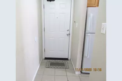 1156 Copperfield Lane #E, Schaumburg, IL 60193 - Photo 2