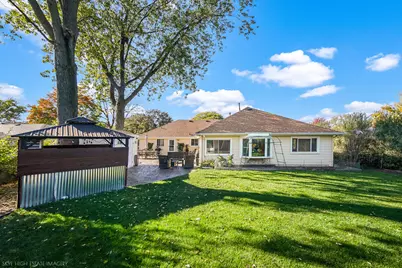 1027 Country Club Lane, Schaumburg, IL 60193 - Photo 18
