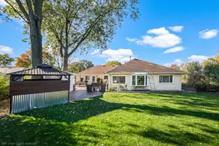 1027 Country Club Ln, Schaumburg, IL 60193 - Photo 18