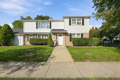 620 E Maple Street, Lombard, IL 60148 - Photo 1