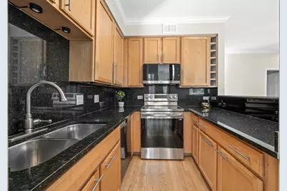 435 W Erie Street #701, Chicago, IL 60654 - Photo 16
