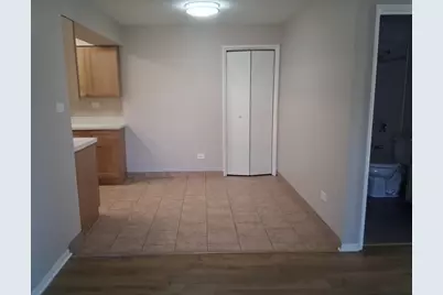 11030 S Ridgeland Avenue #8, Worth, IL 60482 - Photo 4