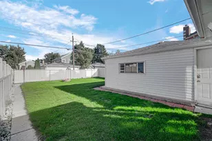 5237 S Natoma Ave, Chicago, IL 60638 - Photo 20
