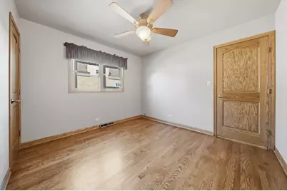 10937 S Tripp Avenue, Oak Lawn, IL 60453 - Photo 18