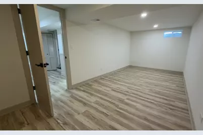 15722 Woodlawn East Avenue, South Holland, IL 60473 - Photo 12