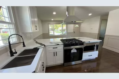 15722 Woodlawn East Avenue, South Holland, IL 60473 - Photo 6