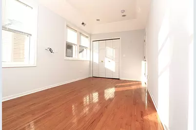 2715 W Thomas Avenue, Chicago, IL 60622 - Photo 10