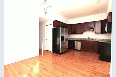 2715 W Thomas Avenue, Chicago, IL 60622 - Photo 4