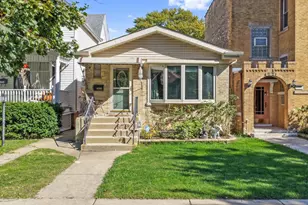 4723 N Kilbourn Ave, Chicago, IL 60630 - Photo 1