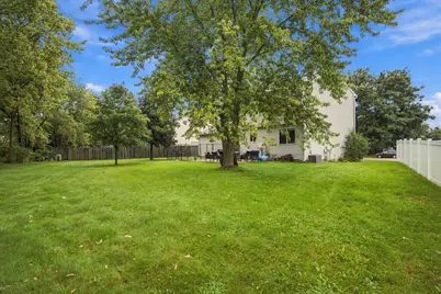 1419 Chestnut Court, Yorkville, IL 60560 - Photo 4
